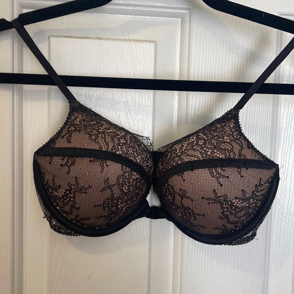 Victoria Secret Bombshell Plunge Bra